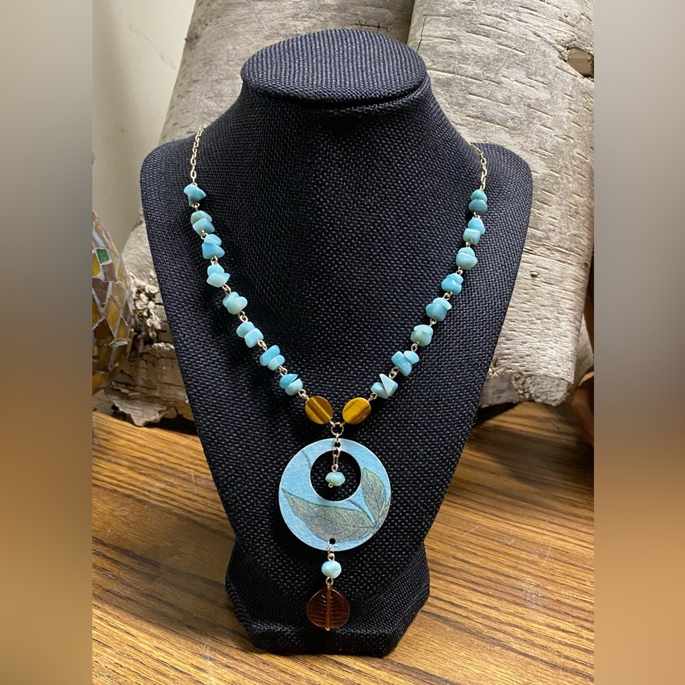 🍃💙Aquamarine Tiger’s Eye Leaf Necklace